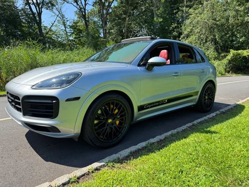 Used 2021 Porsche Cayenne GTS w/ Premium Package Plus AWD/4WD image 14