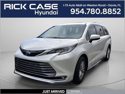 Used 2021 Toyota Sienna Limited