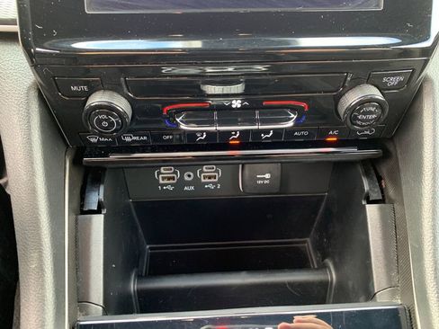 Used 2024 Jeep Grand Cherokee Laredo X w/ Trailer Tow Package image 22