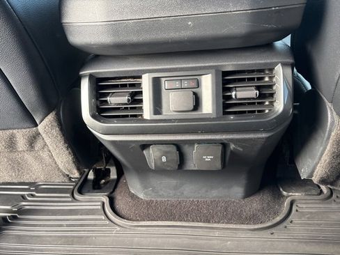 Certified 2022 Ford F150 Lariat w/ Equipment Group 502A High image 18