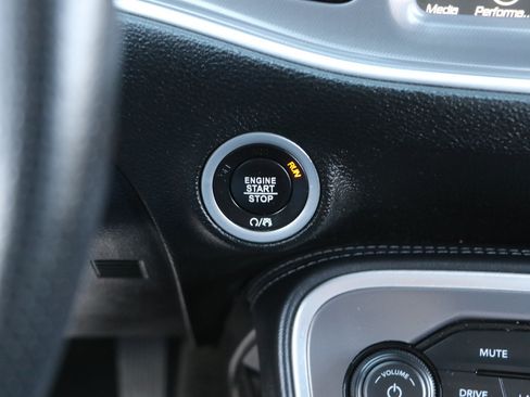 Used 2021 Dodge Challenger R/T Scat Pack RWD image 23