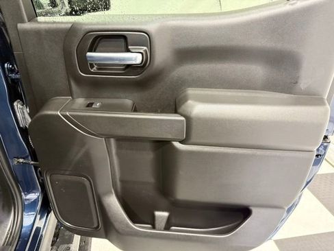 Used 2020 Chevrolet Silverado 1500 Custom Trail Boss w/ Custom Convenience Package image 26