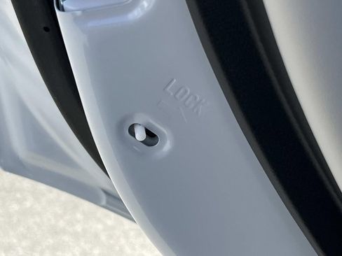 New 2026 Mitsubishi Outlander SE FWD image 12