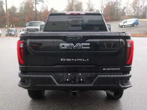 Used 2024 GMC Sierra 2500 Denali Ultimate image 6