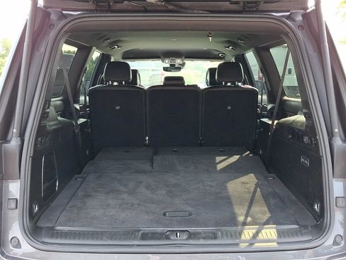Certified 2024 Jeep Wagoneer L Series II w/ Flexible Seating Group AWD/4WD image 33