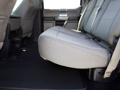 Used 2015 Ford F150 XLT w/ Equipment Group 302A Luxury AWD/4WD image 17
