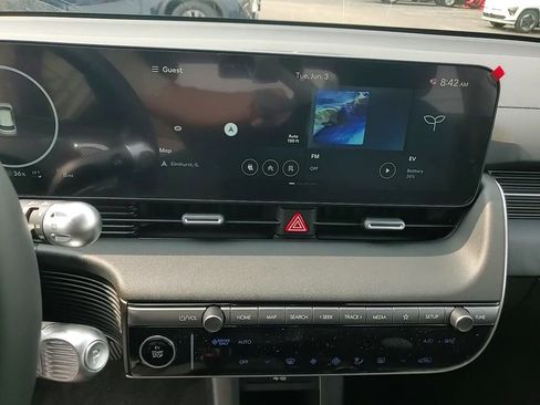 New 2025 Hyundai Ioniq 5 SE image 20