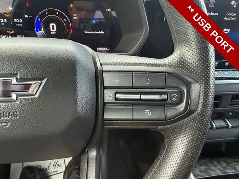 Used 2024 Chevrolet Colorado Trail Boss w/ Technology Package AWD/4WD image 18