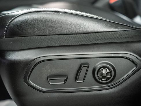 Used 2025 Jeep Grand Cherokee Limited w/ Luxury Tech Group II image 41