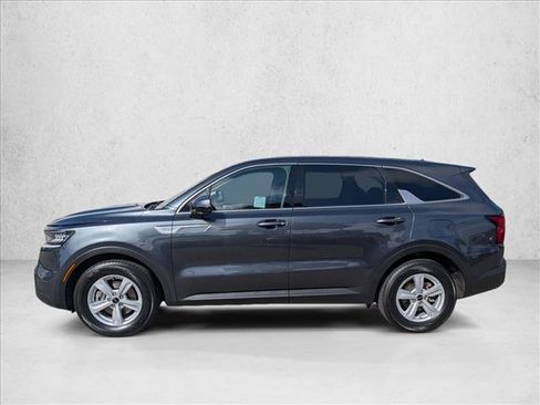 Used 2022 Kia Sorento LX FWD image 9