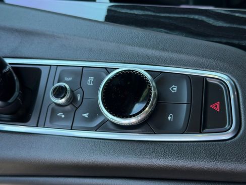 Used 2021 Cadillac Escalade Sport RWD image 30
