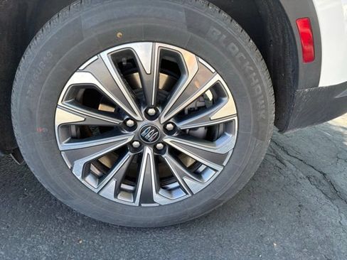 Used 2024 Buick Envision Preferred AWD/4WD image 10