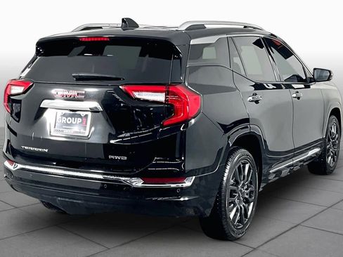Used 2023 GMC Terrain Denali w/ Black Diamond Edition image 12