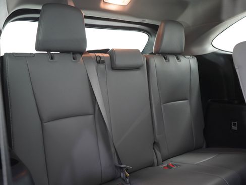 Used 2021 Toyota Highlander Platinum AWD/4WD image 13