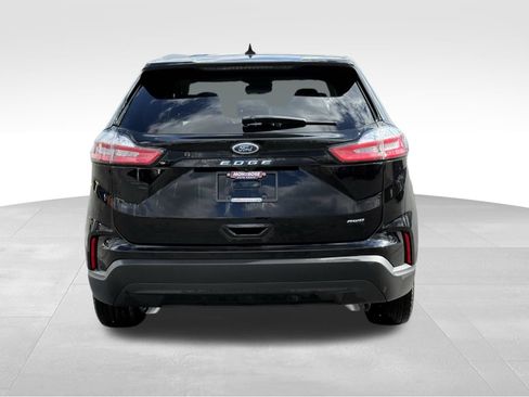 Used 2024 Ford Edge SE AWD/4WD image 5