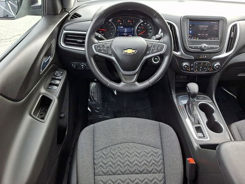 Used 2022 Chevrolet Equinox LT image 11