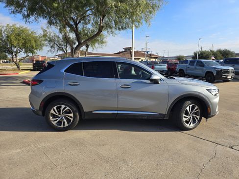 Used 2023 Buick Envision Essence image 2