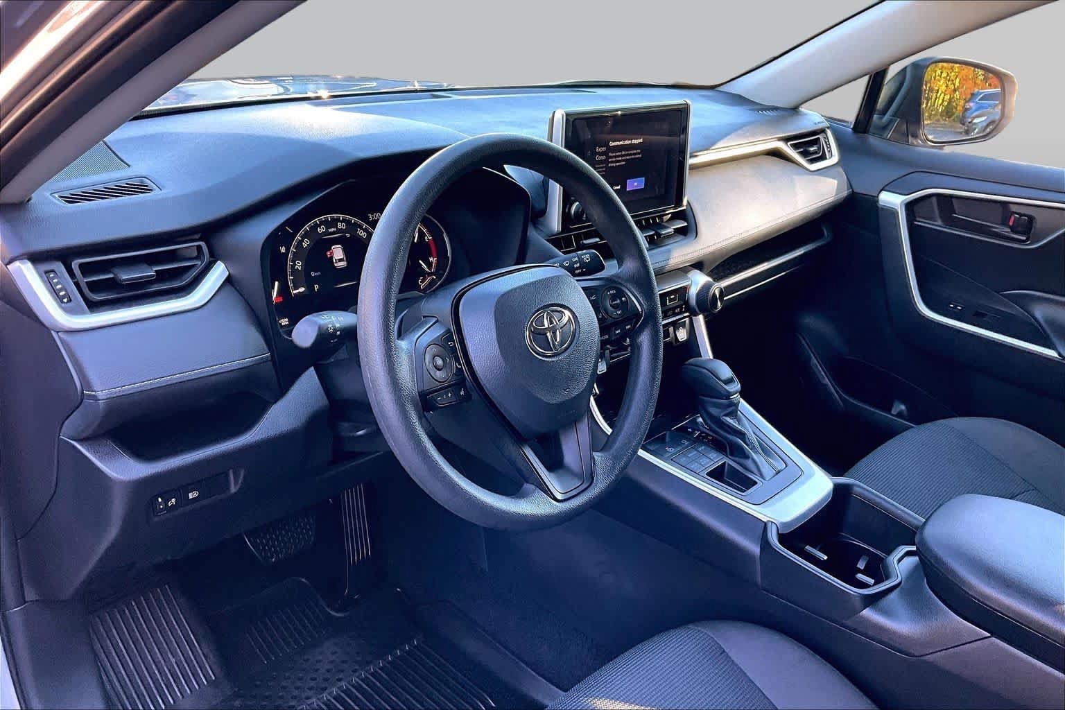 Certified 2025 Toyota RAV4 LE AWD/4WD image 16