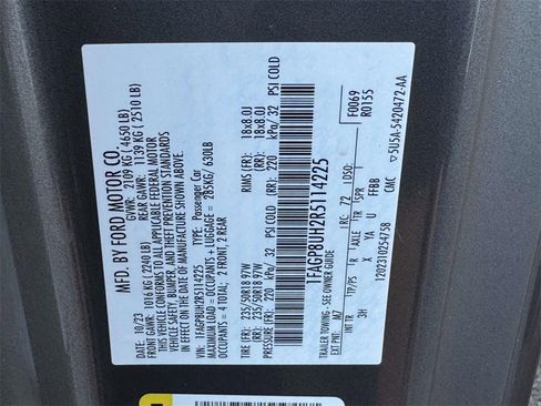 Used 2024 Ford Mustang Premium image 28