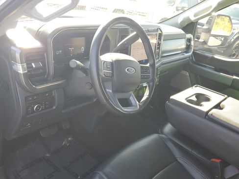 Used 2024 Ford F250 Lariat w/ Sport Appearance Package image 18