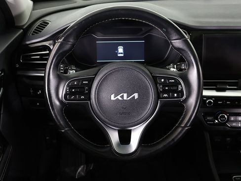 Used 2022 Kia Niro Touring Special Edition image 42