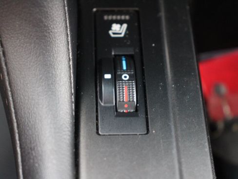 Used 2022 Lexus GX 460 Premium w/ Accessory Package AWD/4WD image 32
