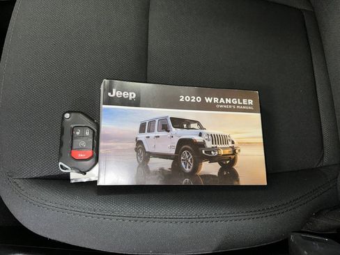 Used 2020 Jeep Wrangler Unlimited Sport image 12