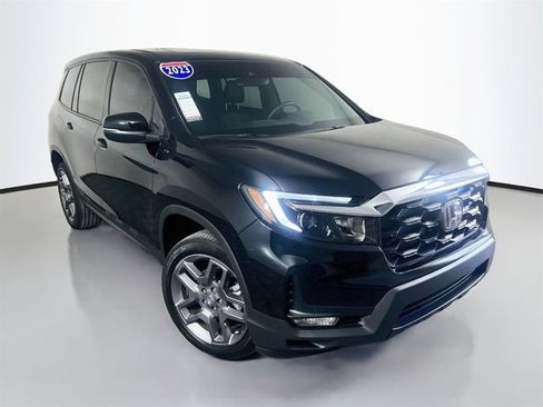 Used 2023 Honda Passport EX-L image 2