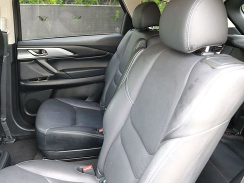 Used 2023 MAZDA CX-9 Touring image 15