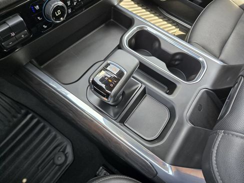 Used 2025 Chevrolet Silverado 1500 LTZ AWD/4WD image 27