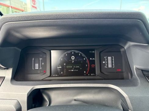 Certified 2025 Toyota 4Runner SR5 AWD/4WD image 24