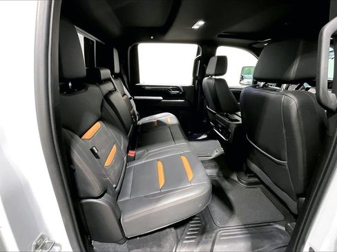 Used 2024 GMC Sierra 2500 AT4 w/ AT4 Premium Plus Package AWD/4WD image 25