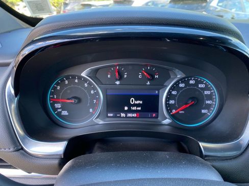 Used 2022 Chevrolet Traverse LT image 20