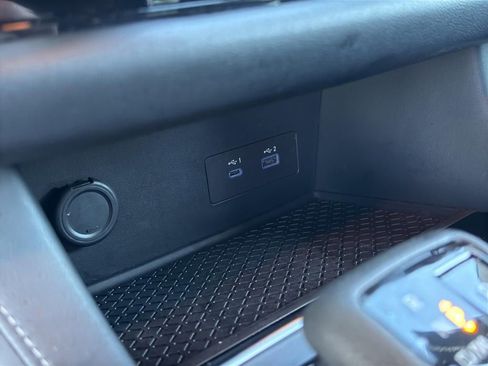 Certified 2024 Nissan Pathfinder SV image 27