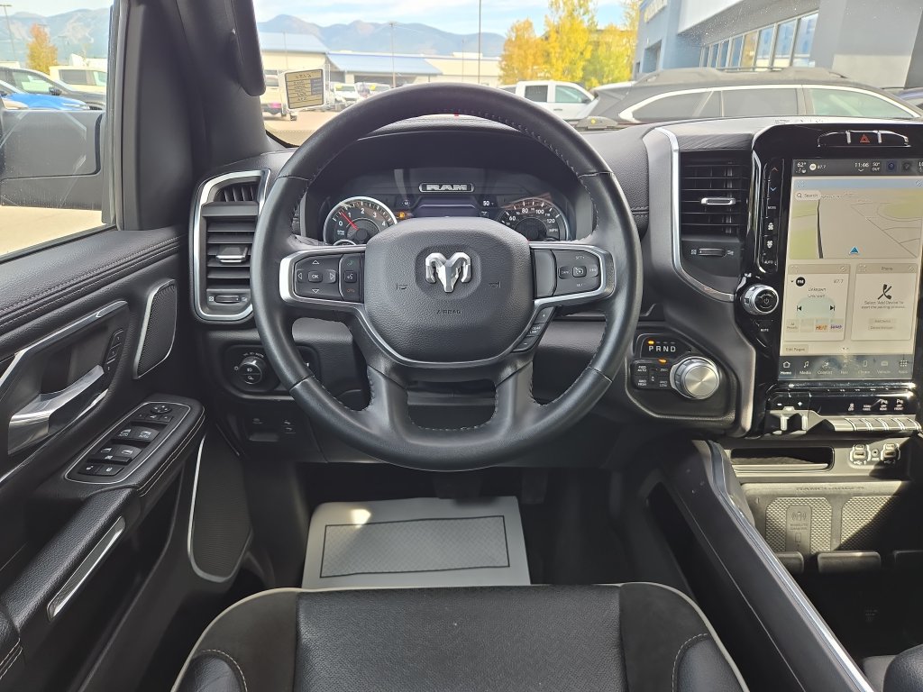 Used 2023 RAM 1500 Laramie AWD/4WD image 19