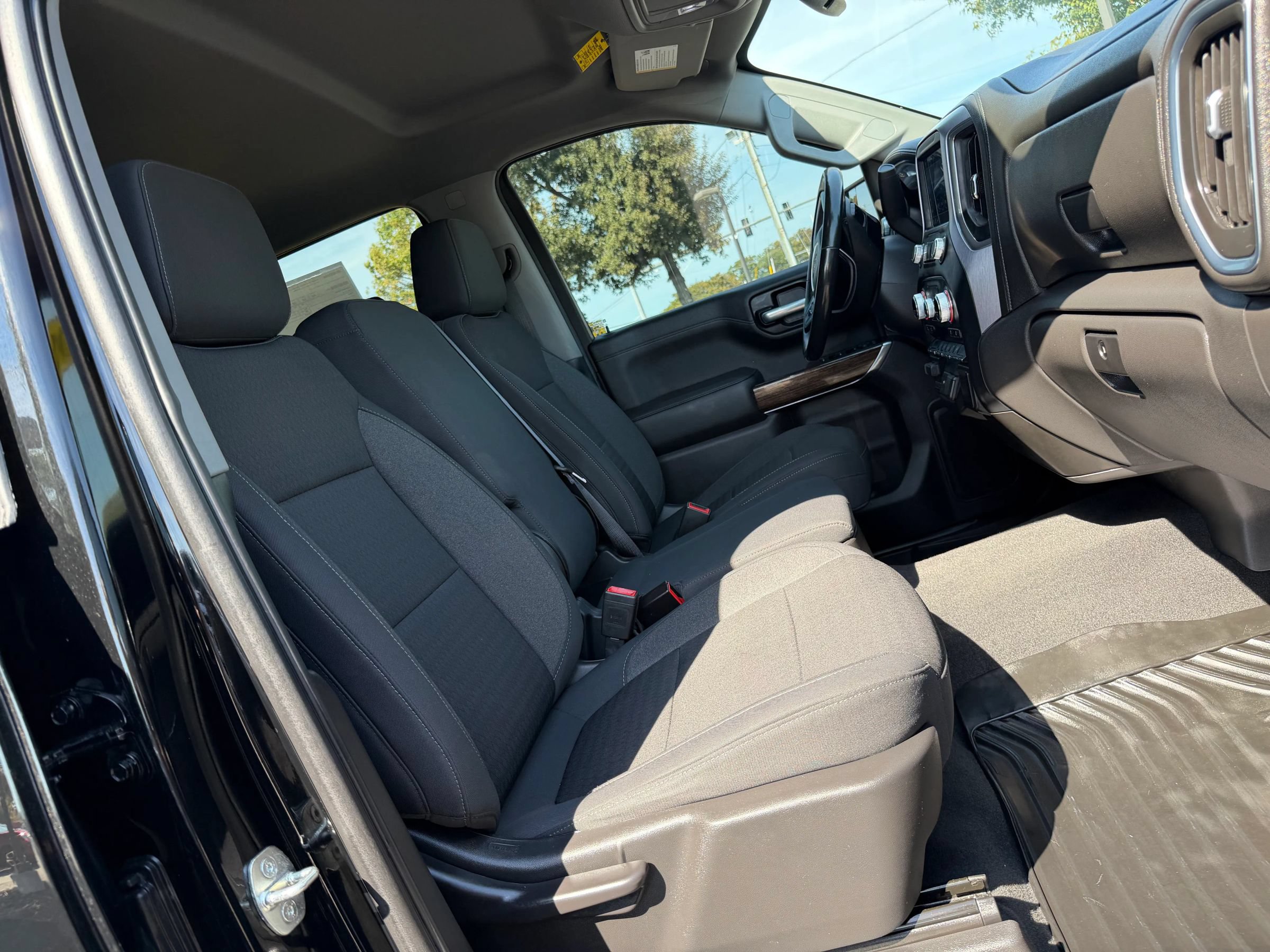 Used 2020 GMC Sierra 1500 SLE w/ SLE Value Package RWD image 22