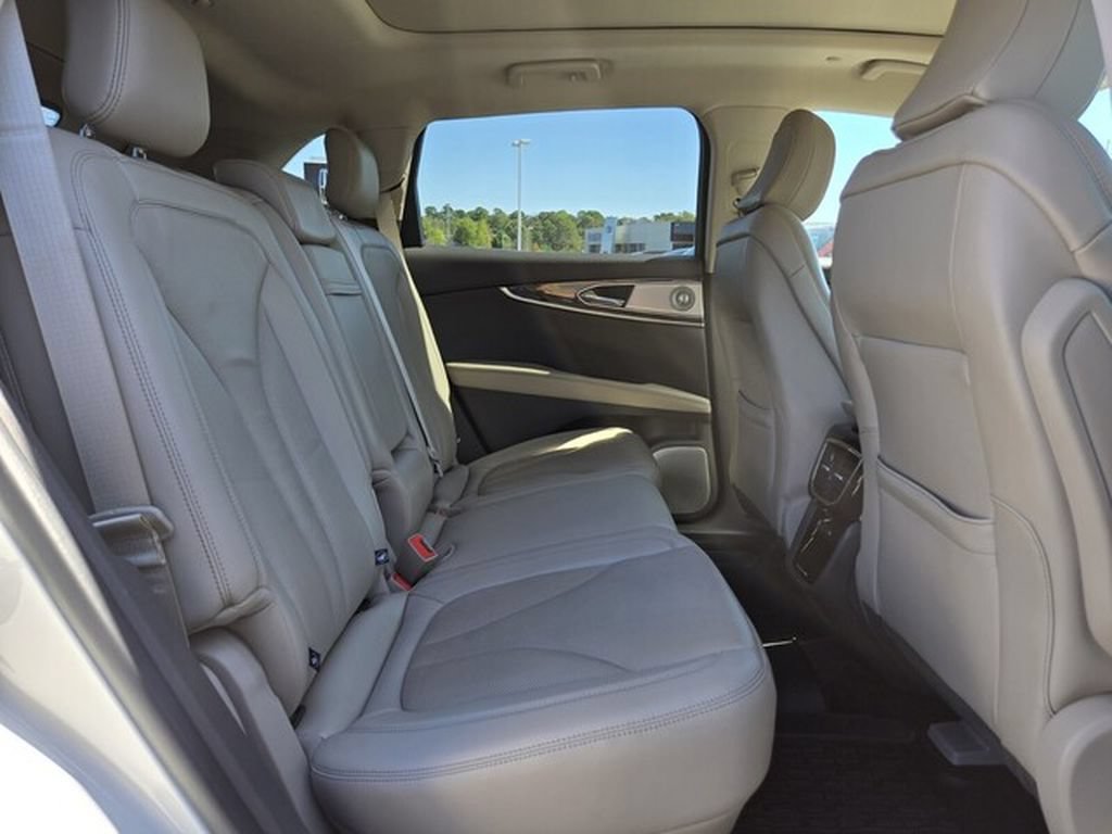 Used 2022 Lincoln Nautilus Reserve w/ Equipment Group 202A AWD/4WD image 20