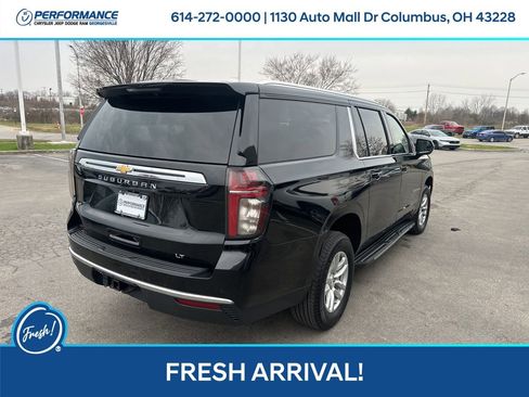 Used 2023 Chevrolet Suburban LT image 4