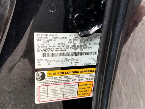 Used 2024 Ford Expedition XLT image 30