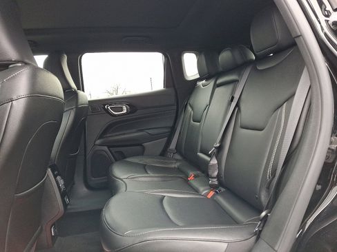 Certified 2024 Jeep Compass Limited w/ High Altitude Package AWD/4WD image 10