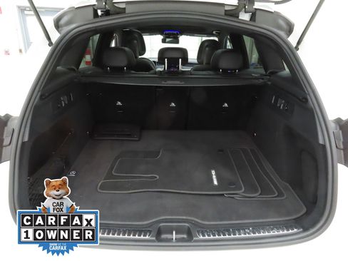 Used 2025 Mercedes-Benz GLC 300 4MATIC image 23