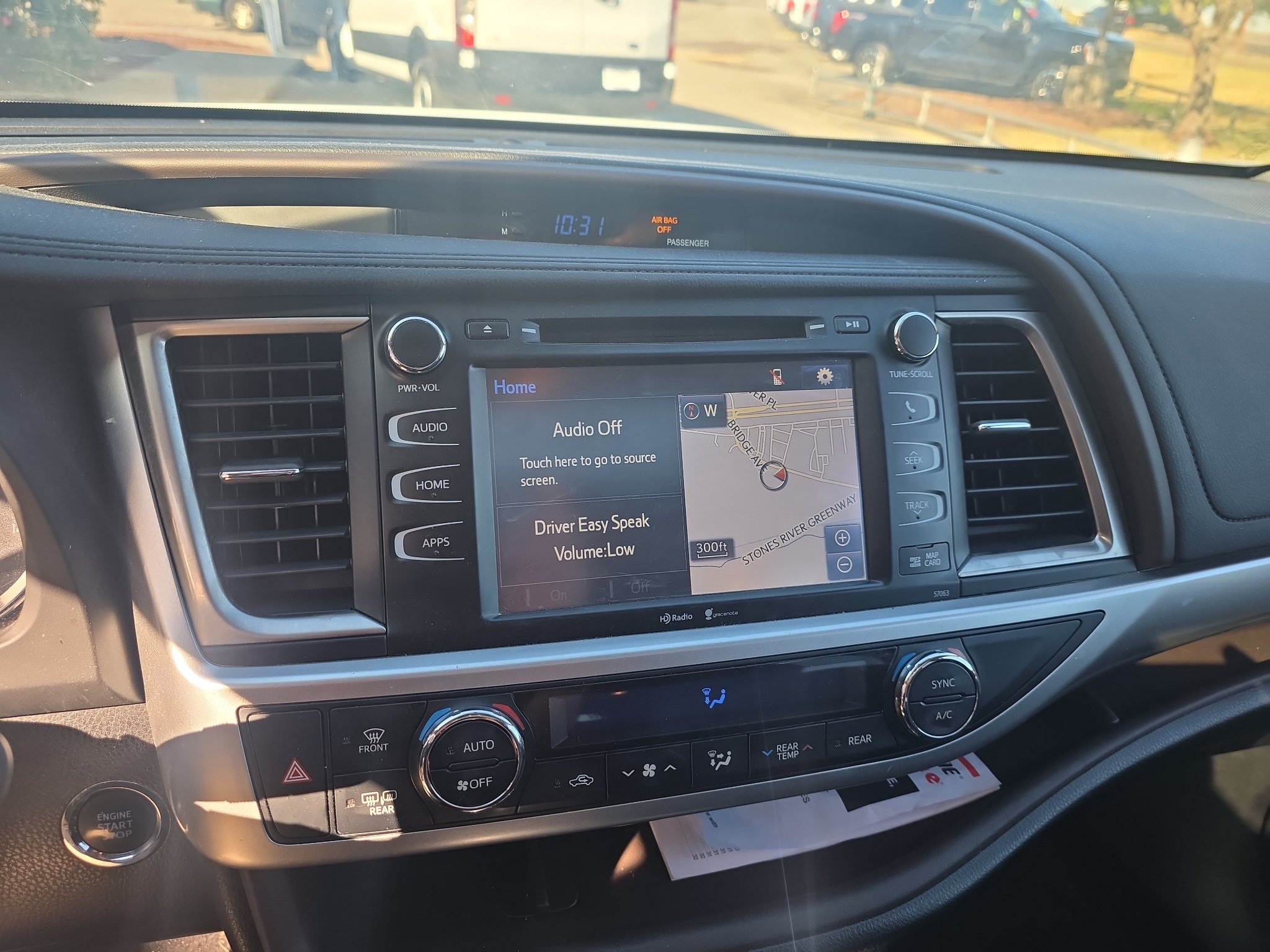 Used 2015 Toyota Highlander XLE FWD image 21
