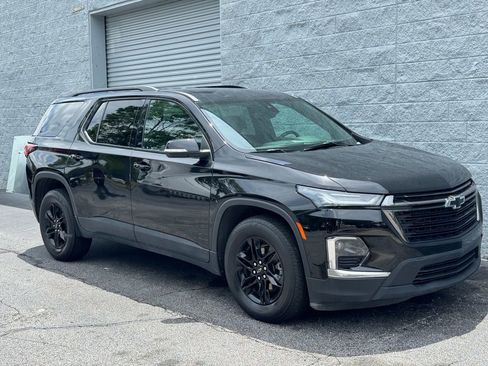Used 2023 Chevrolet Traverse LT w/ Midnight/Sport Edition AWD/4WD image 6
