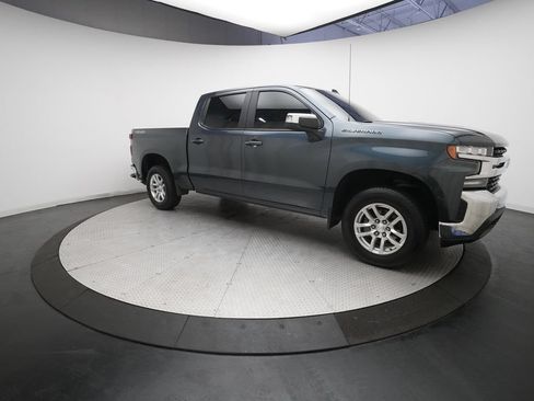 Used 2022 Chevrolet Silverado 1500 LT AWD/4WD image 34