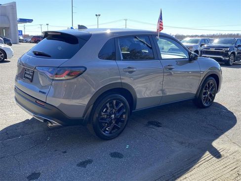 Certified 2025 Honda HR-V Sport image 5