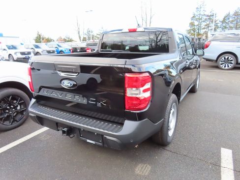 New 2026 Ford Maverick XL image 4