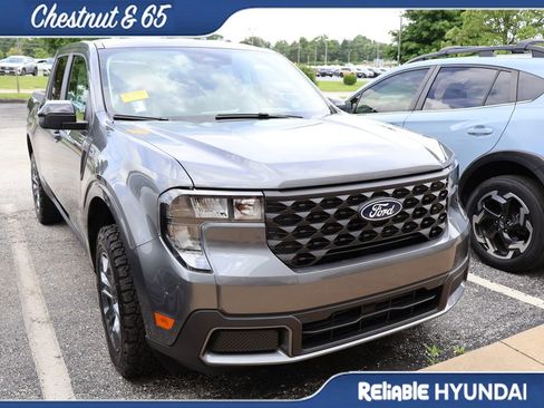 Used 2025 Ford Maverick XLT w/ XLT Luxury Package AWD/4WD image 2