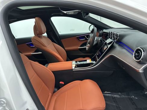 Used 2025 Mercedes-Benz C 300 Sedan image 27