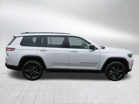 Used 2023 Jeep Grand Cherokee L Limited w/ Luxury Tech Group II AWD/4WD image 6