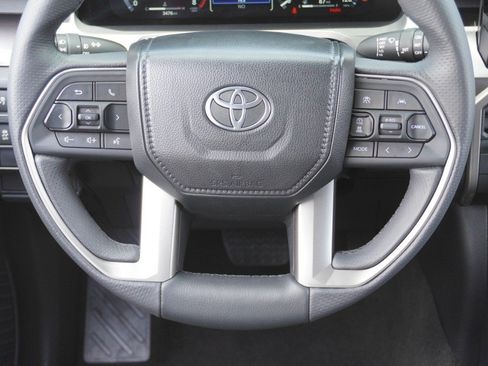Used 2026 Toyota 4Runner TRD Off-Road Premium AWD/4WD image 32